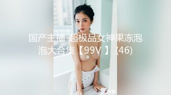 可愛粉乳小女友在浴室幫我素喇叭