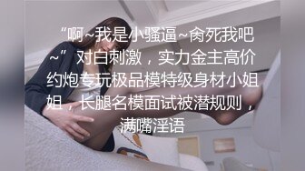  颜值不错的露脸少妇伺候两个小哥哥激情啪啪，前插后入蹂躏小少妇双洞草不停，浪荡呻吟不止刺激