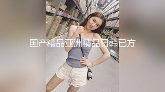   第一女探花回归_啪啪3P，没操满足还要自己玩喷水，清纯可爱的颜值道具激情抽插骚穴