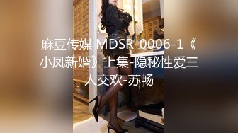 真实记录娇嫩美乳奶卉与摄影师互动拳交高潮 爆射无毛美鲍上