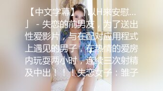 极品美腿女神！黑丝高跟鞋大黑牛振动棒！拉着裙子后入，表情非常享受，情趣椅子骑乘位操无毛骚逼