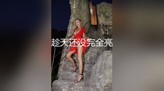   黑丝高跟露脸无毛白虎逼风骚大奶子姐妹花伺候金枪不倒小哥啪啪，吃奶玩逼交大鸡巴各种轮草