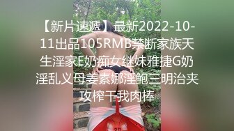 圆润大白美乳新人妹子独自在家寂寞黄瓜自慰，揉捏奶子特写掰穴，拿出黄瓜插入进进出出，很爽高潮流出白浆来