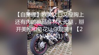 這倆情侶真厲害,高難度動作,讓妹子倒立,再岔開雙腿老漢推車,太秀了