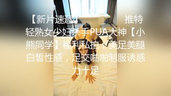 渣女集中营全程露脸无毛白虎萝莉小妹，舌吻吃奶子玩逼道具抽插